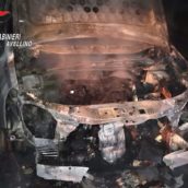 Aiello del Sabato, autovettura distrutta dalle fiamme nella notte: indagano i Carabinieri Aiello del Sabato, autovettura distrutta dalle fiamme nella notte: indagano i Carabinieri