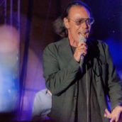 Antonello Venditti annuncia le nuove date estive di “Unplugged Special 2021”