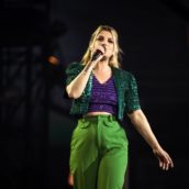 Prosegue il “Fortuna Live Tour” di Emma: confermata la data di Napoli il 23 luglio all’ex-base NATO Prosegue il “Fortuna Live Tour” di Emma: confermata la data di Napoli il 23 luglio all’ex-base NATO