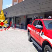 Torrette di Mercogliano, uomo bloccato nella stanza adibita a servizio Bancomat: caschi rossi in azione Torrette di Mercogliano, uomo bloccato nella stanza adibita a servizio Bancomat: caschi rossi in azione