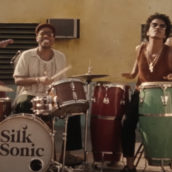Silk Sonic: esce oggi il nuovo singolo “Skate” Silk Sonic: esce oggi il nuovo singolo “Skate”