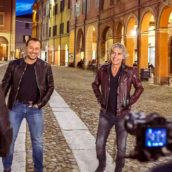 Luciano Ligabue svela alcuni particolari della serie biopic con Stefano Accorsi Luciano Ligabue svela alcuni particolari della serie biopic con Stefano Accorsi
