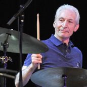 Addio a Charlie Watts, storico batterista dei The Rolling Stones Addio a Charlie Watts, storico batterista dei The Rolling Stones