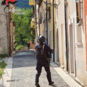 Montella, si era barricato in casa: bloccato dopo due giorni dai Carabinieri Montella, si era barricato in casa: bloccato dopo due giorni dai Carabinieri