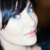 Natalie Imbruglia torna con il nuovo album “Firebird” Natalie Imbruglia torna con il nuovo album “Firebird”