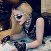 Madonna ha “quasi finito” la sceneggiatura del suo film biografico Madonna ha “quasi finito” la sceneggiatura del suo film biografico