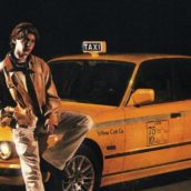 Rkomi: in attesa del Festival di Sanremo, il 28 gennaio esce “Taxi Driver +”