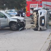 Incidente tra due auto ad Avellino: donna finisce in ospedale
