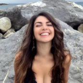 Cristina D’Avena: i fan la vogliono a Sanremo e lanciano l’hashtag #cristinasanremo40 Cristina D’Avena: i fan la vogliono a Sanremo e lanciano l’hashtag #cristinasanremo40