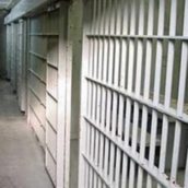 Avellino, detenuto aggredisce agenti in carcere Avellino, detenuto aggredisce agenti in carcere