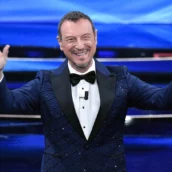 Sanremo: Amadeus confermato per il 2023 e il 2024, arriva l’incarico ufficiale Sanremo: Amadeus confermato per il 2023 e il 2024, arriva l’incarico ufficiale