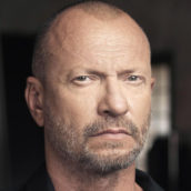 Biagio Antonacci scrive una lettera emozionante al figlio Carlo: “il futuro sei tu” Biagio Antonacci scrive una lettera emozionante al figlio Carlo: “il futuro sei tu”