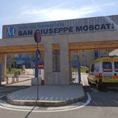 Covid, un decesso e 27 pazienti ricoverati al Moscati