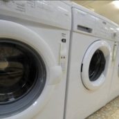 Balbuziente dopo una scossa dalla lavatrice: condannata la proprietaria di casa Balbuziente dopo una scossa dalla lavatrice: condannata la proprietaria di casa