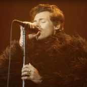 Harry Styles: il concerto di New York in streaming su Apple Music Harry Styles: il concerto di New York in streaming su Apple Music