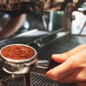 Scopre che lo stage che sta svolgendo è senza retribuzione e dà in escandescenza Scopre che lo stage che sta svolgendo è senza retribuzione e dà in escandescenza