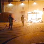 Incendio a Montella, cassette di legno in fiamme: indagini in corso Incendio a Montella, cassette di legno in fiamme: indagini in corso