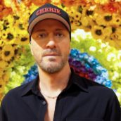 Raf torna a sette anni dall’ultimo album con il nuovo singolo “Cherie” Raf torna a sette anni dall’ultimo album con il nuovo singolo “Cherie”