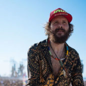 “Sensibile all’estate” è il nuovo singolo di Jovanotti “Sensibile all’estate” è il nuovo singolo di Jovanotti