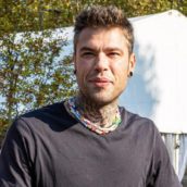 Fedez si sfoga sui social: “Io non sono guarito in 3 giorni” Fedez si sfoga sui social: “Io non sono guarito in 3 giorni”