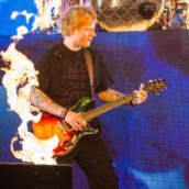 Ed Sheeran: show a sorpresa cantando i Backstreet Boys Ed Sheeran: show a sorpresa cantando i Backstreet Boys