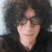 Le parole commoventi di Giovanni Allevi: “Ecco sto imparando in questi mesi di dolore fisico e mentale” Le parole commoventi di Giovanni Allevi: “Ecco sto imparando in questi mesi di dolore fisico e mentale”