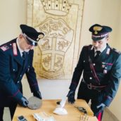 Pannarano, nascondeva droga e armi in casa: in manette 54 enne Pannarano, nascondeva droga e armi in casa: in manette 54 enne