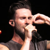 Maroon 5, dopo il tradimento ecco la riconciliazione tra marito e moglie Maroon 5, dopo il tradimento ecco la riconciliazione tra marito e moglie
