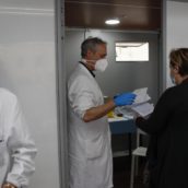 Covid, Campania conferma obbligo mascherine in ospedali e Rsa Covid, Campania conferma obbligo mascherine in ospedali e Rsa