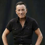 Bruce Springsteen parla del rapporto con la musica: “Non riesco a immaginare di smettere” Bruce Springsteen parla del rapporto con la musica: “Non riesco a immaginare di smettere”
