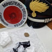 Benevento, nascondeva cocaina e hashish sull’armadio di casa: in manette 54enne Benevento, nascondeva cocaina e hashish sull’armadio di casa: in manette 54enne