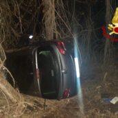 Montemarano, auto sbanda e finisce fuori strada: illeso il conducente Montemarano, auto sbanda e finisce fuori strada: illeso il conducente
