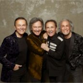 “Pooh – amici x sempre”: Roby Facchinetti, Dodi Battaglia, Red Canzian e Riccardo Fogli di nuovo insieme per un evento imperdibile “Pooh – amici x sempre”: Roby Facchinetti, Dodi Battaglia, Red Canzian e Riccardo Fogli di nuovo insieme per un evento imperdibile