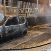 Benevento, auto in fiamme nella notte al Rione Ferrovia