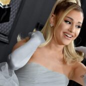 Ariana Grande contro il body shaming: “Siate gentili” Ariana Grande contro il body shaming: “Siate gentili”