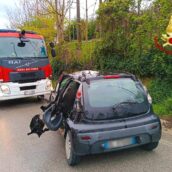Incidente tra un’auto e un furgone a Bellizzi: traffico deviato, 4 feriti