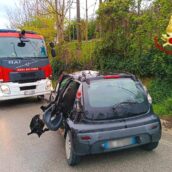 Incidente tra un’auto e un furgone a Bellizzi: traffico deviato, 4 feriti Incidente tra un’auto e un furgone a Bellizzi: traffico deviato, 4 feriti