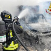 Monteforte Irpino, furgone prende fuoco sulla A16 Monteforte Irpino, furgone prende fuoco sulla A16