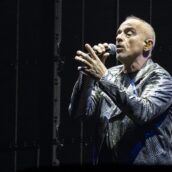 Pace fatta tra Eros Ramazzotti e la Croce Rossa dopo il concerto di Firenze Pace fatta tra Eros Ramazzotti e la Croce Rossa dopo il concerto di Firenze