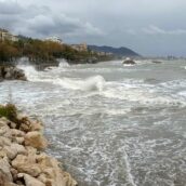Maltempo, in Campania allerta meteo per vento forte e mare agitato
