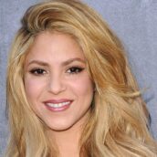Nel nuovo singolo Shakira canta con i suoi figli Nel nuovo singolo Shakira canta con i suoi figli