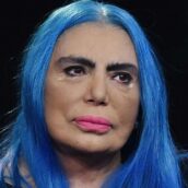 Loredana Bertè sta bene e invita i fan al “Manifesto Summer Tour” Loredana Bertè sta bene e invita i fan al “Manifesto Summer Tour”