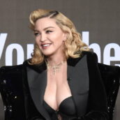 Madonna ricoverata in terapia intensiva: “ha una seria infezione batterica”