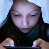 13enne spende quasi 60mila € di risparmi della famiglia in videogiochi