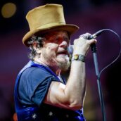 Zucchero, ospite a sorpresa nel concerto dei Coldplay! Zucchero, ospite a sorpresa nel concerto dei Coldplay!