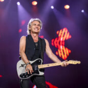 Ligabue ha ancora l’influenza: rimandati anche i concerti di Bari Ligabue ha ancora l’influenza: rimandati anche i concerti di Bari