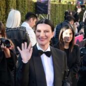 Laura Pausini annuncia il nuovo singolo “Il primo passo sulla luna” Laura Pausini annuncia il nuovo singolo “Il primo passo sulla luna”