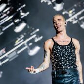 Måneskin a San Siro: la replica risentita di Damiano alle critiche Måneskin a San Siro: la replica risentita di Damiano alle critiche