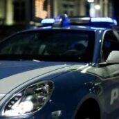 Bergamo, si fanno un selfie in stazione e immortalano il ladro: trovato