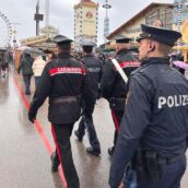 Rubò in un supermarket della Baviera: 52enne fermata a Montesarchio. Era destinataria di mandato di arresto europeo Rubò in un supermarket della Baviera: 52enne fermata a Montesarchio. Era destinataria di mandato di arresto europeo